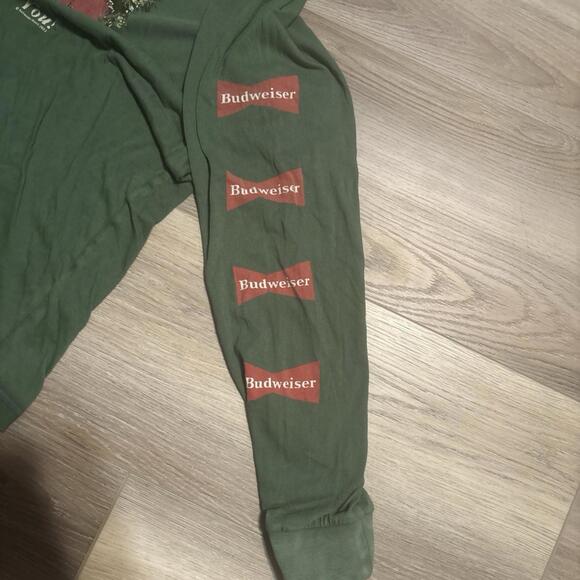 American Eagle Budweiser Beer Longsleeve Green Mens Shirt Medium Classic Fit - Picture 4 of 6